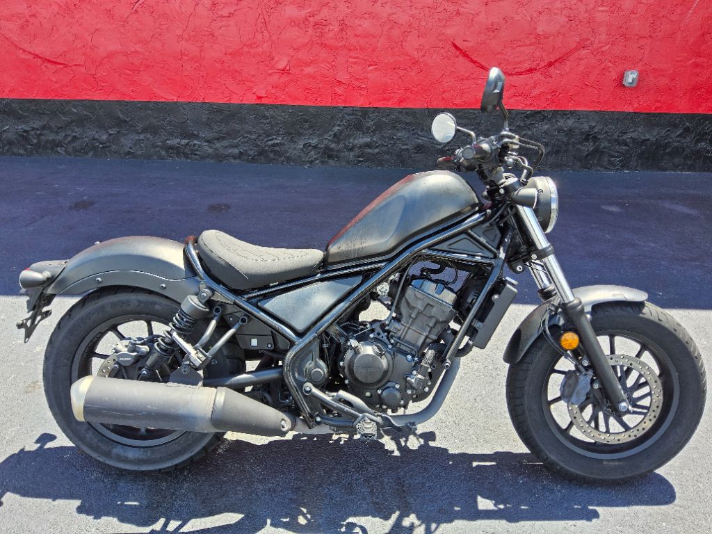 2022 Honda Rebel 300 - $3,250