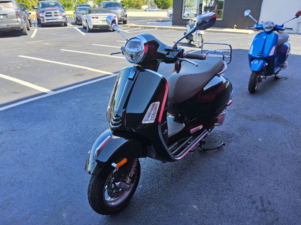 2023 Vespa Gts Rst / Sei Giorni - $6,500