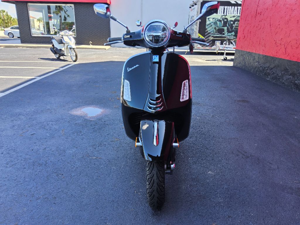2023 Vespa Gts Rst / Sei Giorni - $6,500