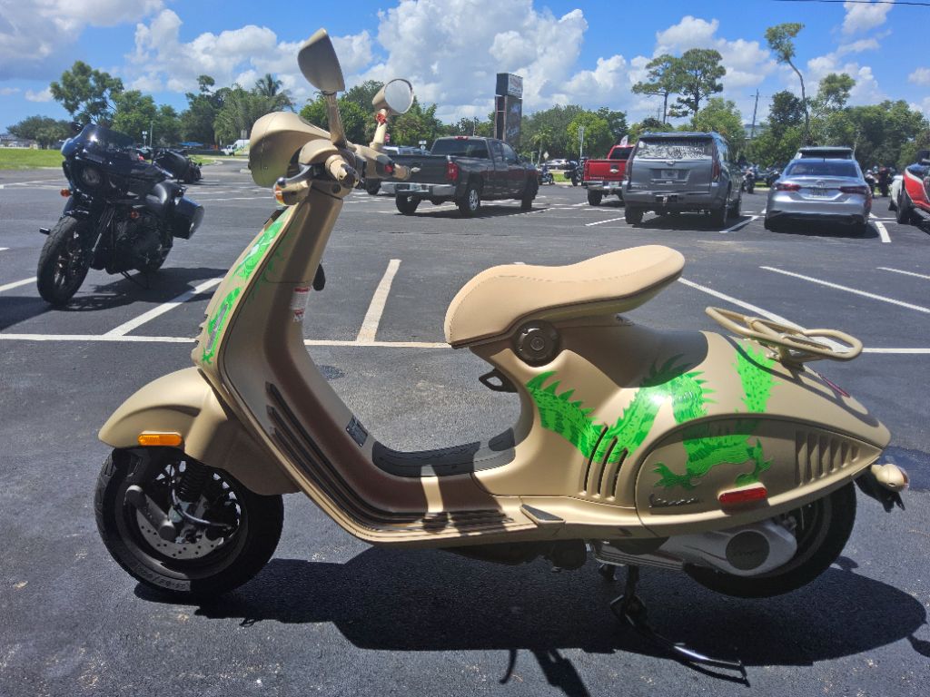 2024 Vespa 946 - $9,500