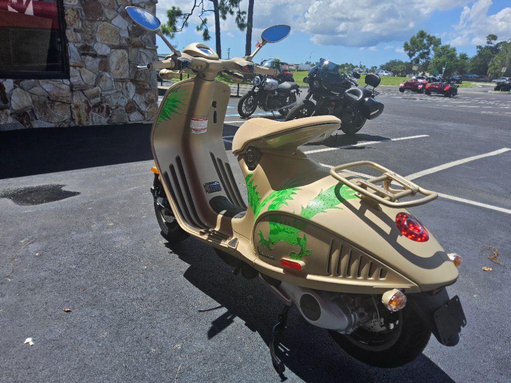 2024 Vespa 946 - $9,500