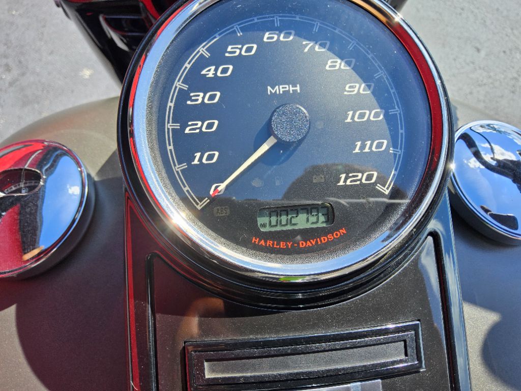 2018 Harley-davidson Road King Special - $14,900
