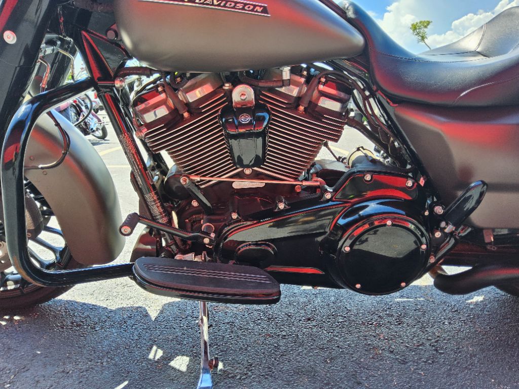 2018 Harley-davidson Road King Special - $14,900