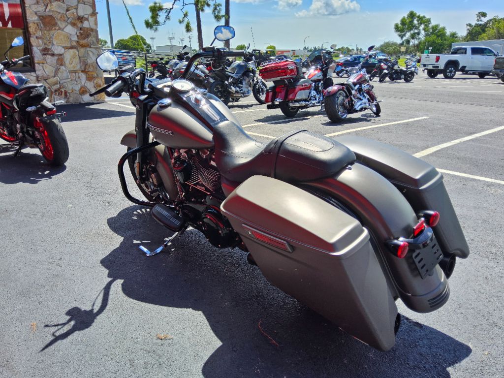 2018 Harley-davidson Road King Special - $14,900