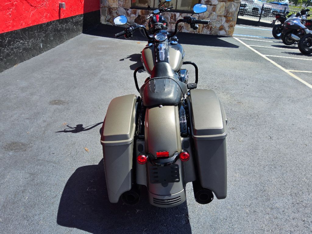 2018 Harley-davidson Road King Special - $14,900