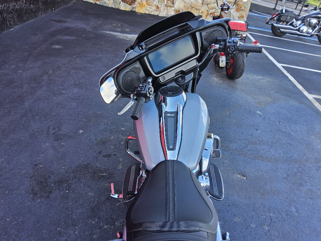 2025 Harley-davidson Street Glide - $23,995