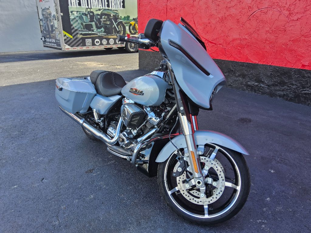 2025 Harley-davidson Street Glide - $23,995