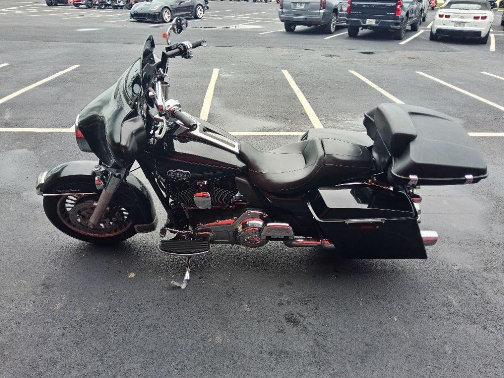 2013 Harley-davidson Electra Glide Ultra Classic - $7,500