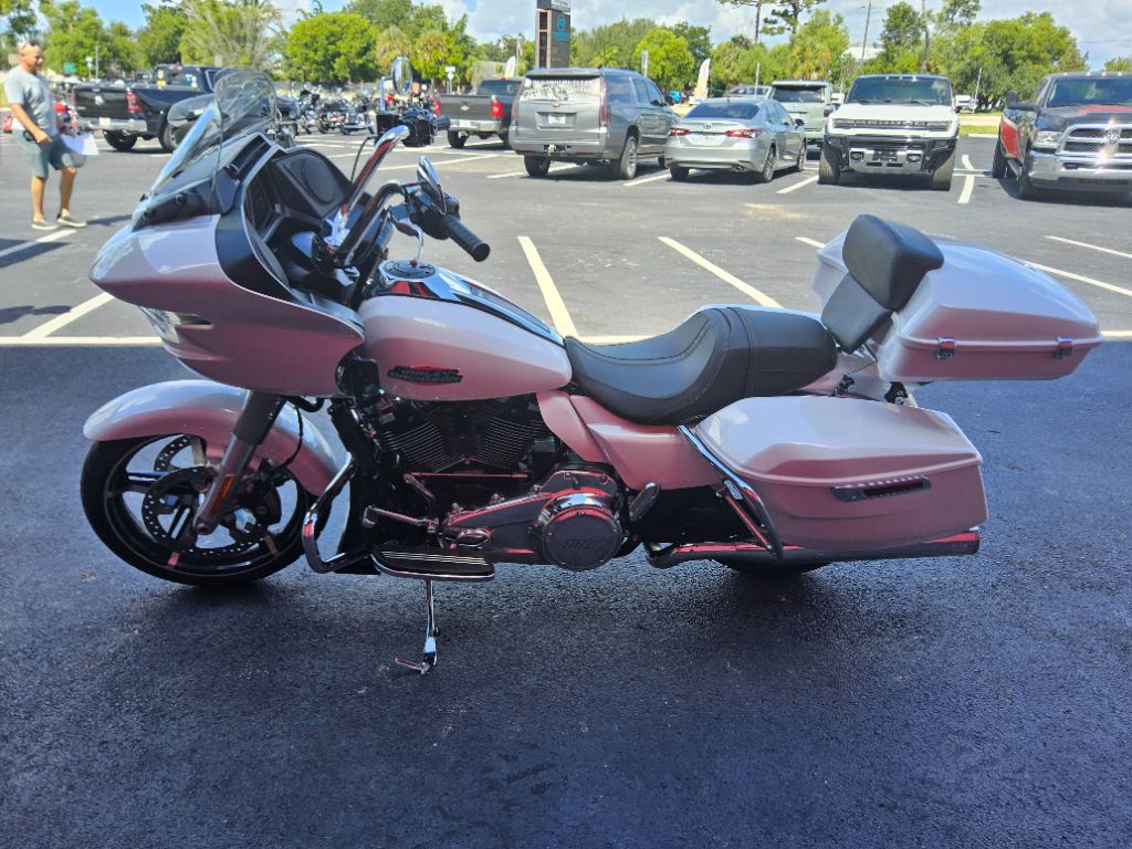 2024 Harley-davidson Road Glide - $23,500
