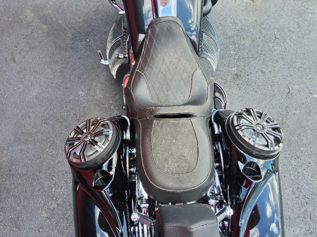 2019 Harley-davidson Road Glide - $14,995