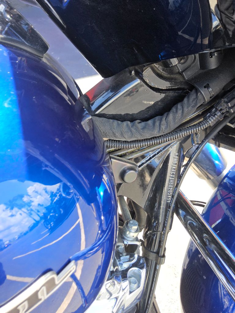 2017 Harley-davidson Street Glide Special - $15,900
