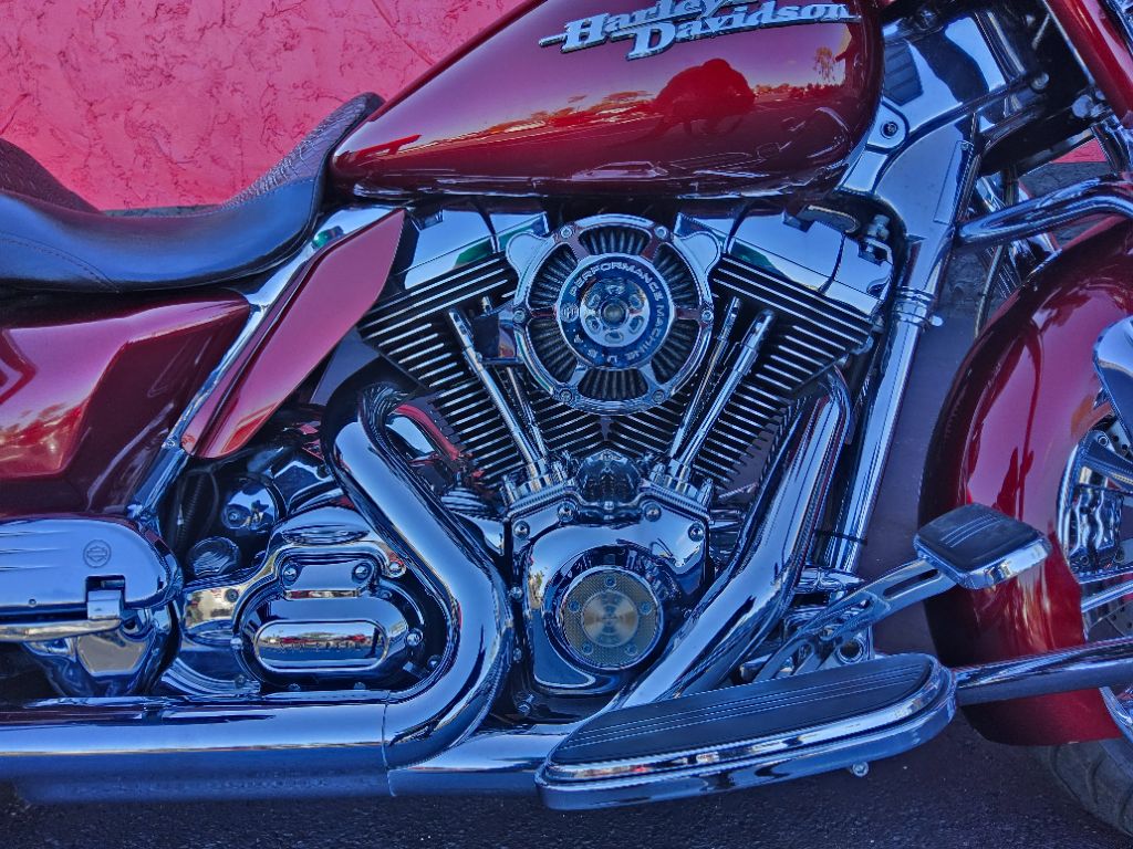 2009 Harley-davidson Street Glide - $10,500
