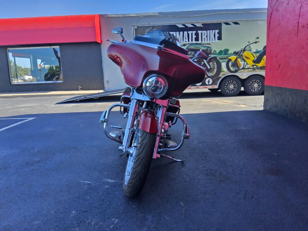2009 Harley-davidson Street Glide - $10,500