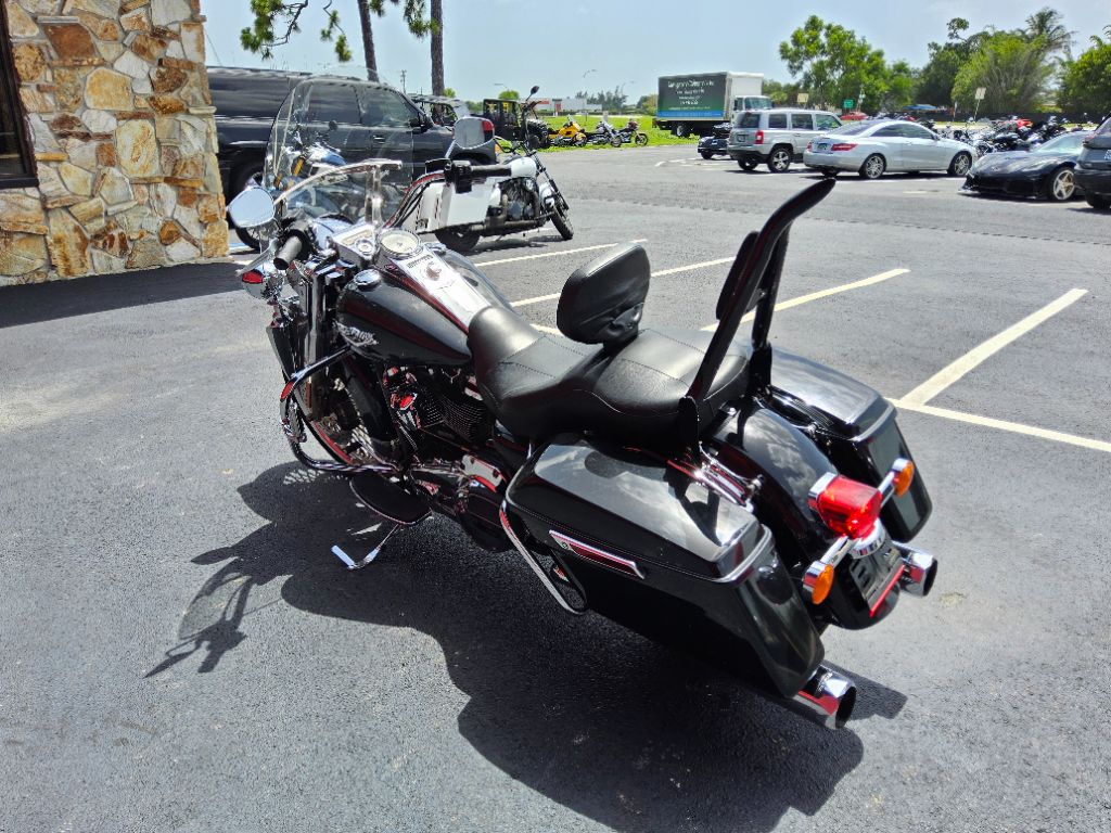 2019 Harley-davidson Road King - $12,900