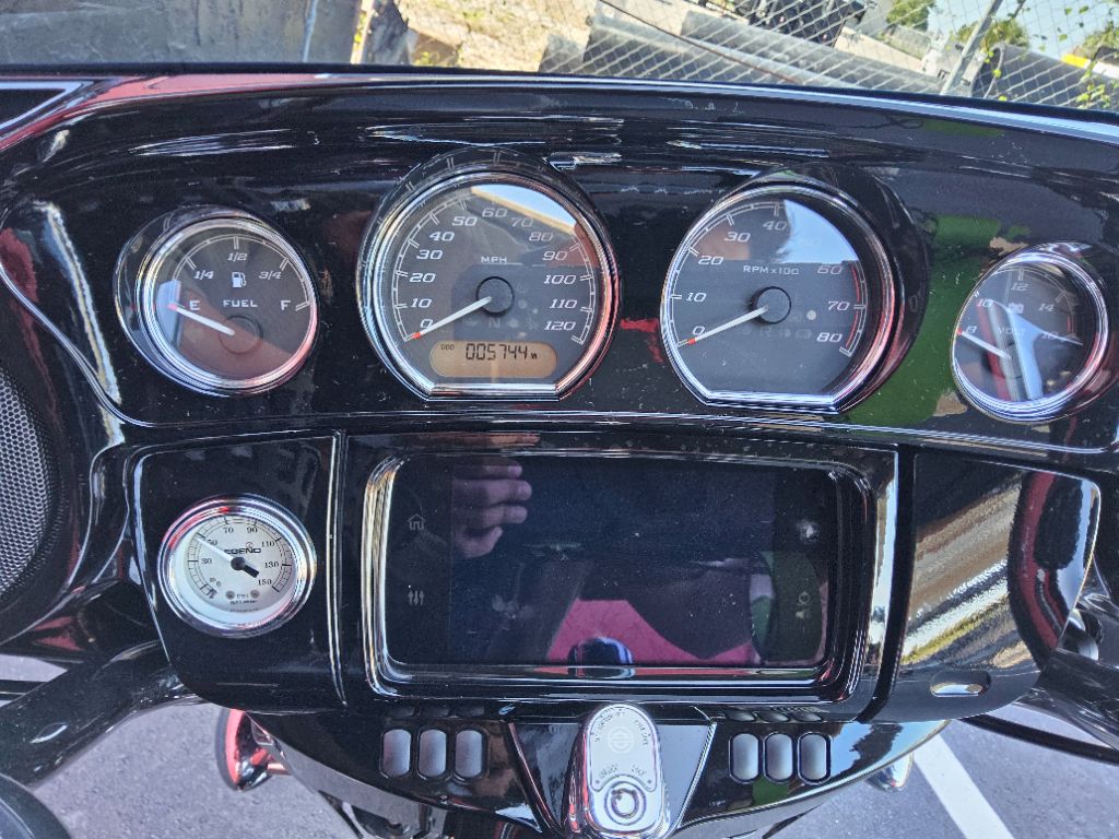 2021 Harley-davidson Street Glide Special - $18,995