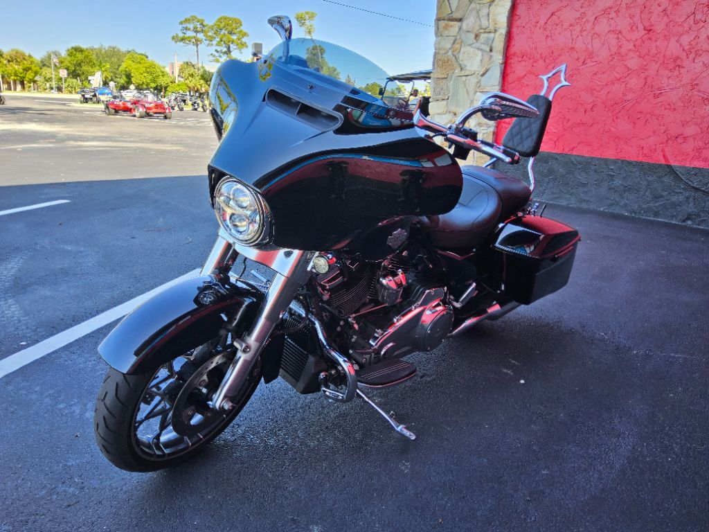 2021 Harley-davidson Street Glide Special - $18,995