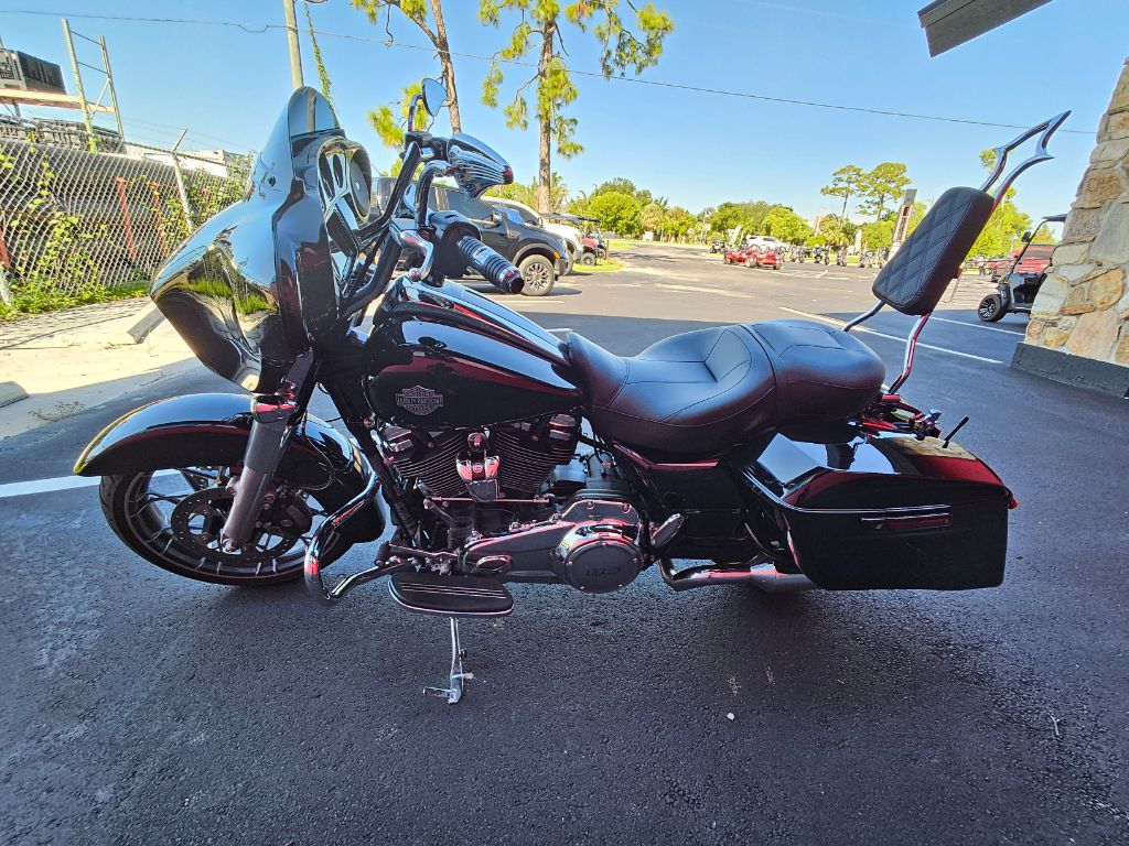 2021 Harley-davidson Street Glide Special - $18,995