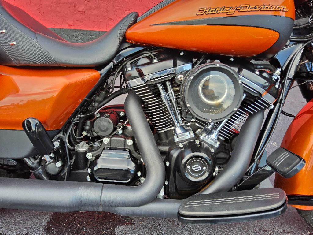 2019 Harley-davidson Road King Special - $14,900
