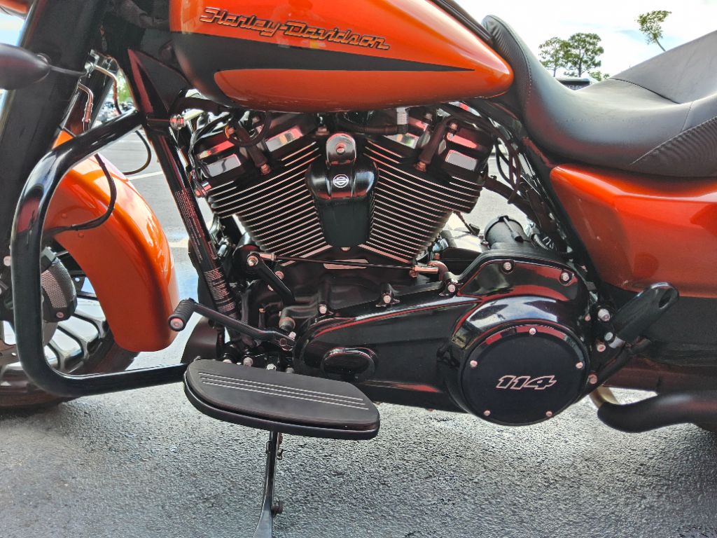 2019 Harley-davidson Road King Special - $14,900