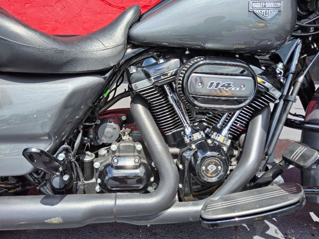 2021 Harley-davidson Street Glide Special - $20,900