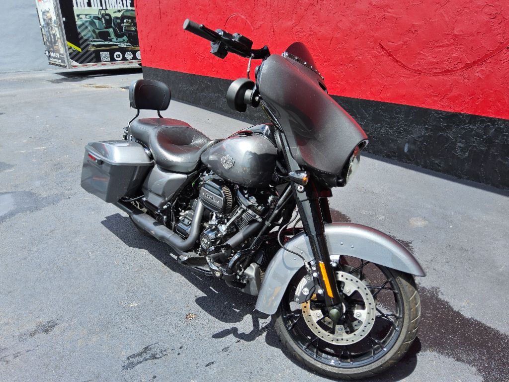 2021 Harley-davidson Street Glide Special - $20,900