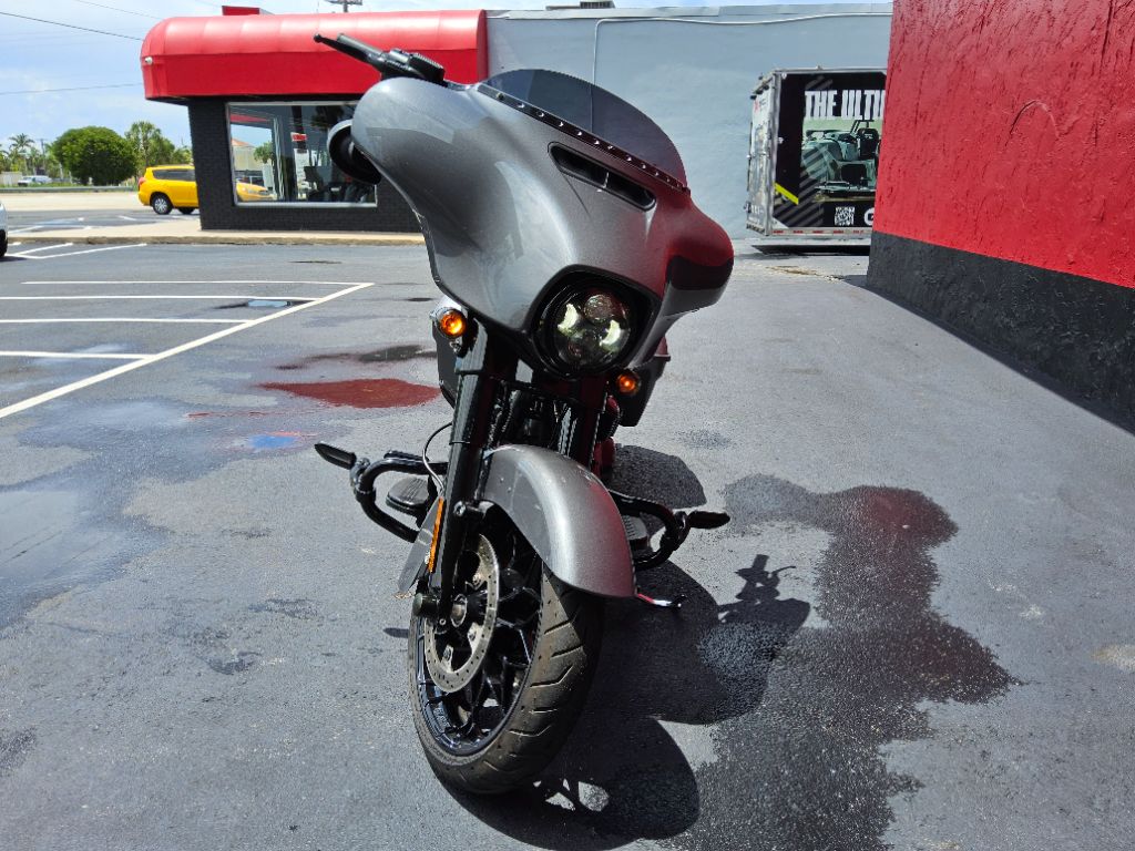 2021 Harley-davidson Street Glide Special - $20,900