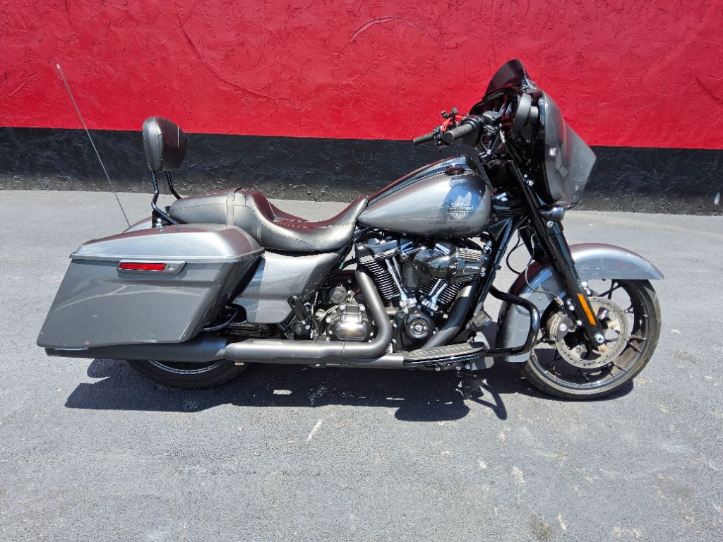 2021 Harley-davidson Street Glide Special - $18,995
