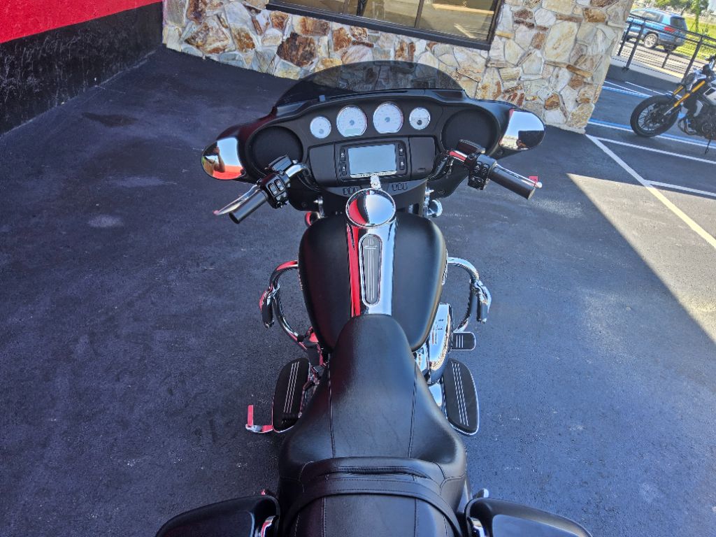 2017 Harley-davidson Street Glide Special - $14,995