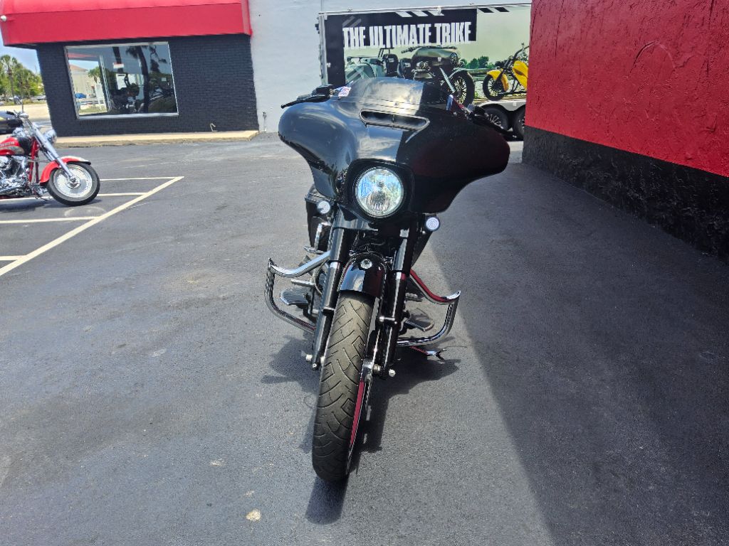 2019 Harley-davidson Street Glide Special - $23,995