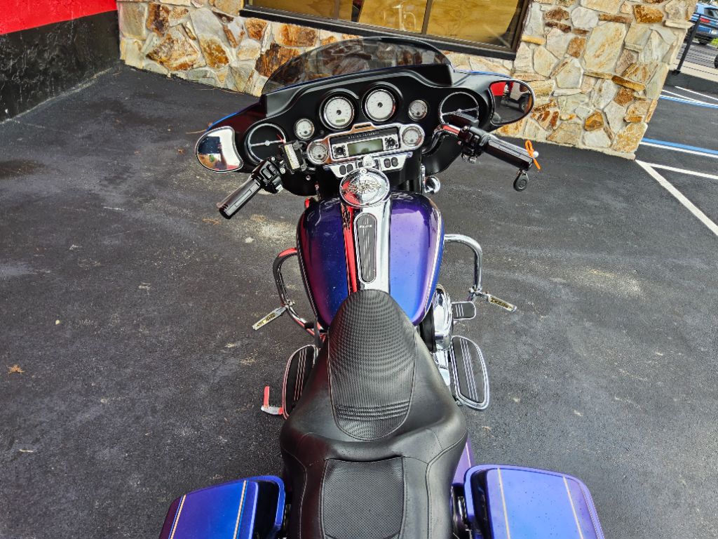 2009 Harley-davidson Street Glide - $9,900