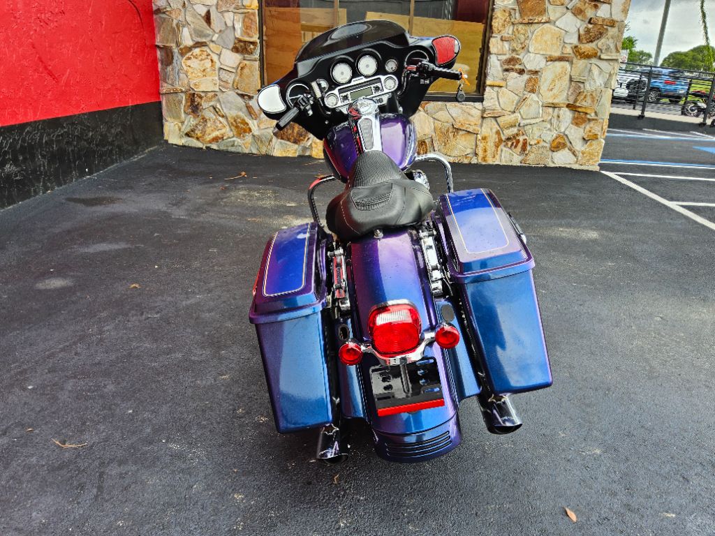 2009 Harley-davidson Street Glide - $9,900