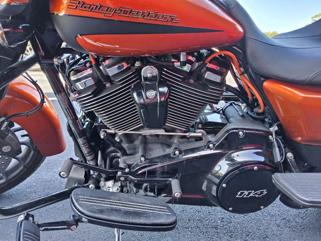 2019 Harley-davidson Street Glide Special - $19,250