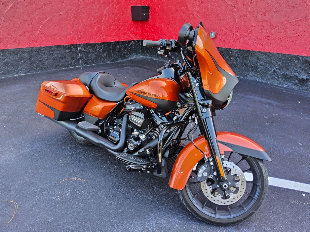 2019 Harley-davidson Street Glide Special - $19,250