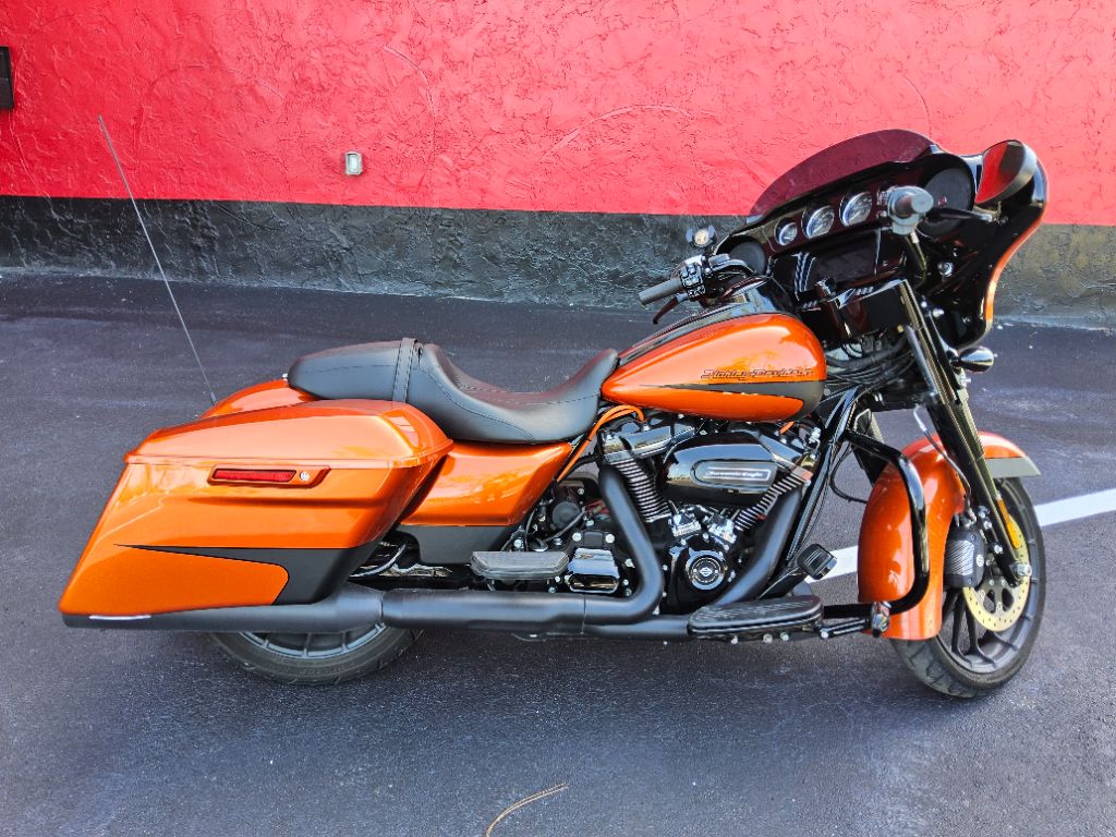 2019 Harley-davidson Street Glide Special - $19,250
