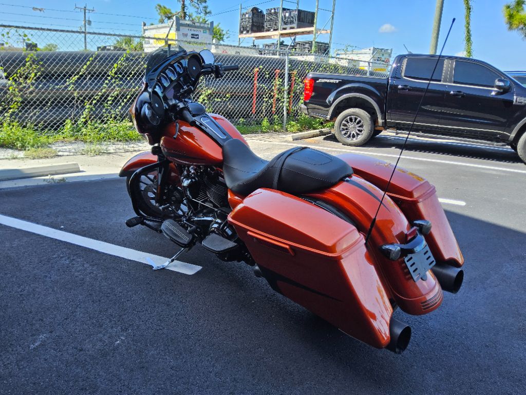 2019 Harley-davidson Street Glide Special - $19,250