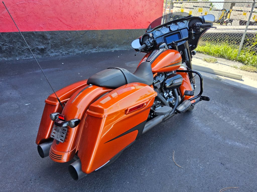 2019 Harley-davidson Street Glide Special - $19,250