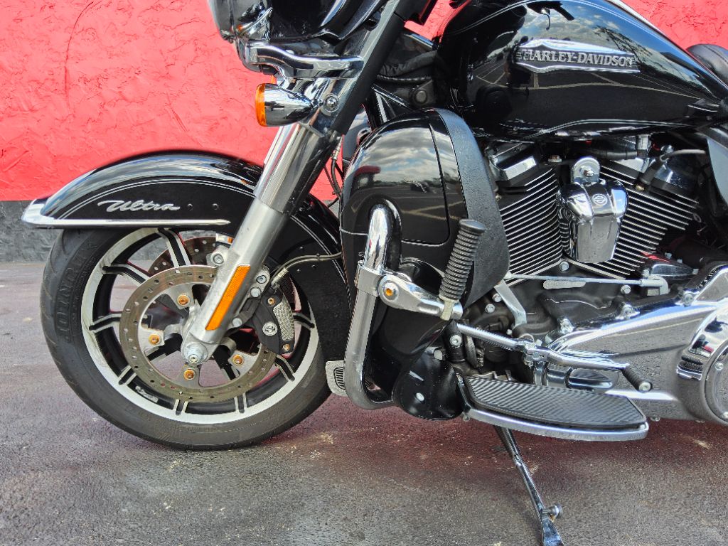 2017 Harley-davidson Electra Glide Ultra Classic - $10,500