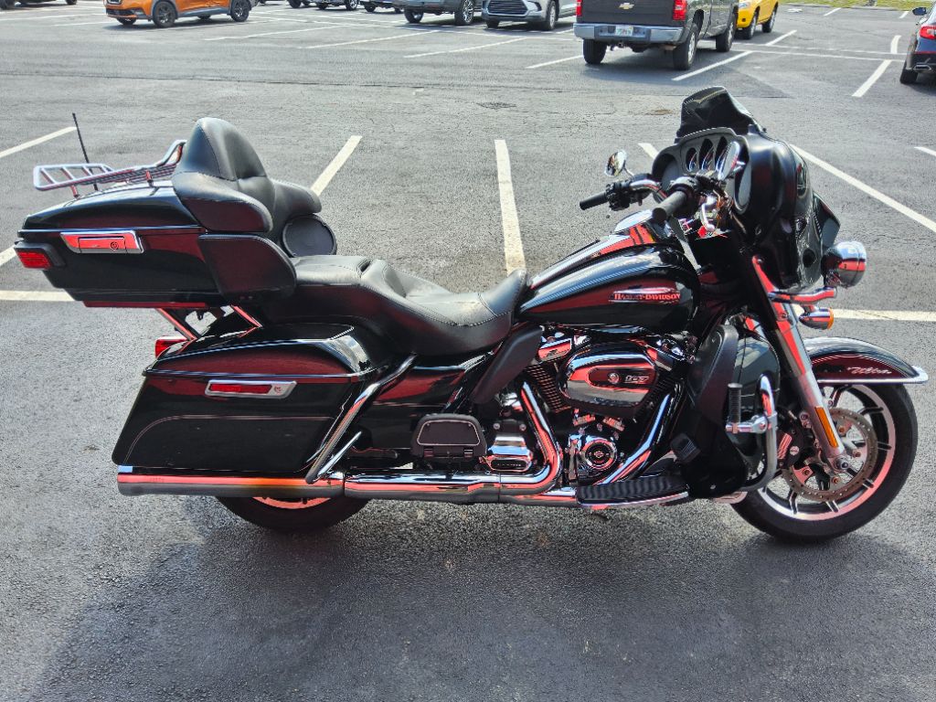 2017 Harley-davidson Electra Glide Ultra Classic - $10,500