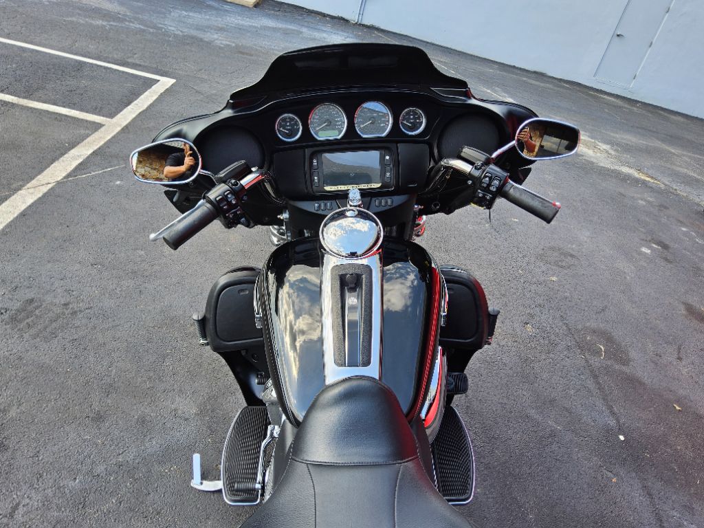 2017 Harley-davidson Electra Glide Ultra Classic - $10,500