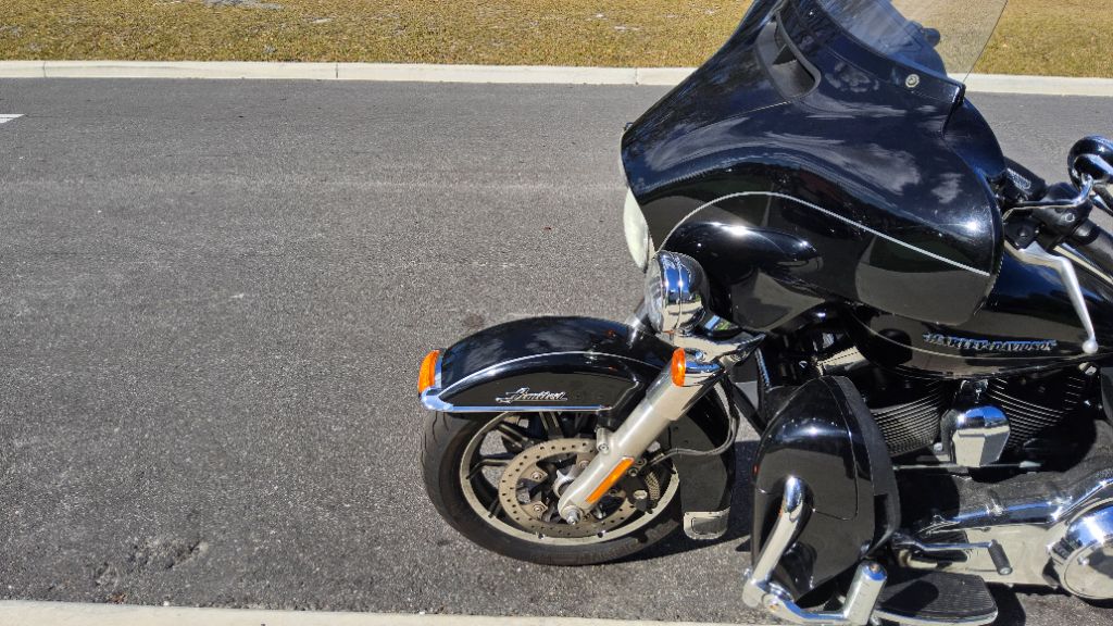 2014 Harley-davidson Electra Glide Ultra Limited - $7,500