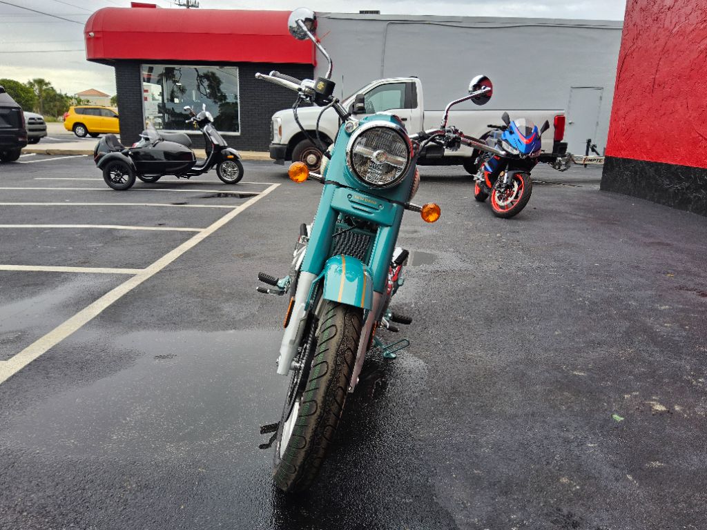 2027 Royal Enfield Classic 650 - $7,799