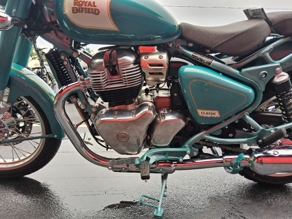 2027 Royal Enfield Classic 650 - $7,799