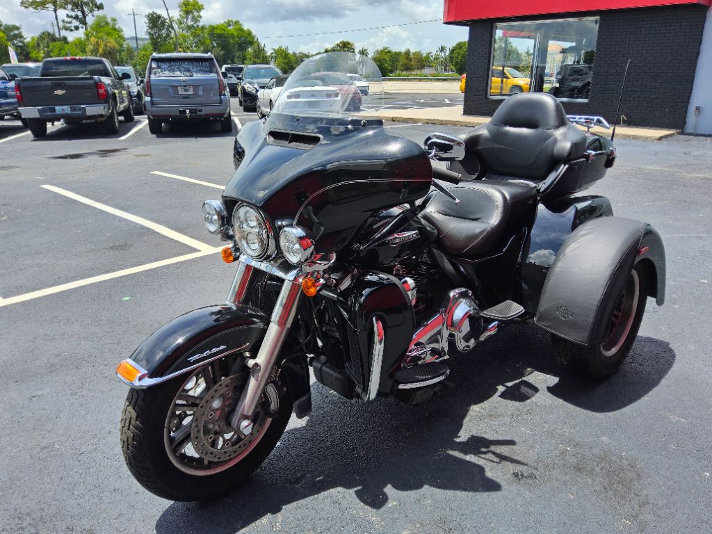 2015 Harley Davidson Flhtcutg