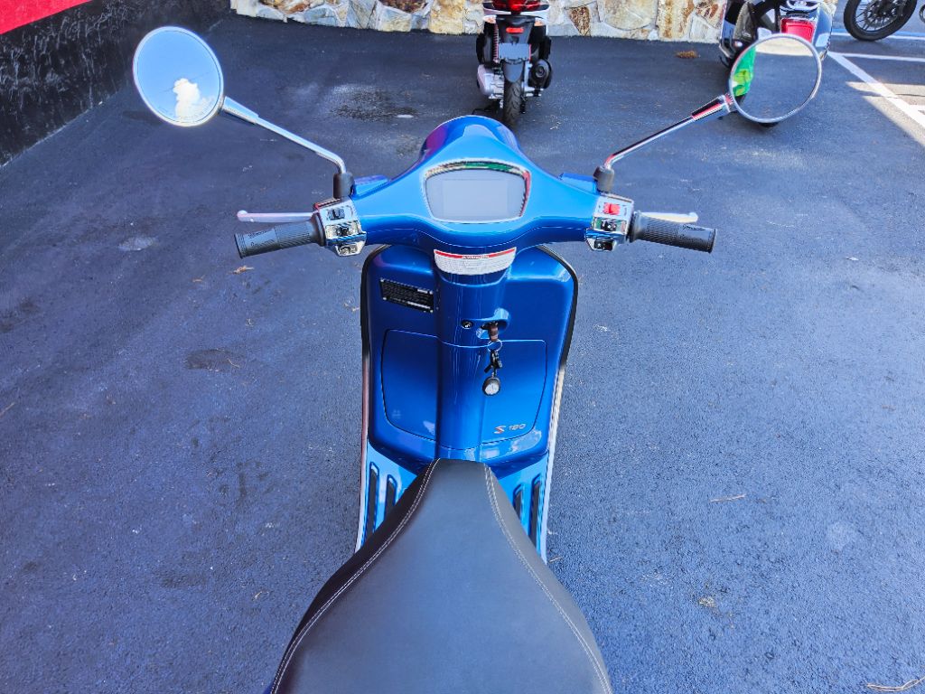 2023 Vespa Primavera / Sprint 150 - $4,700