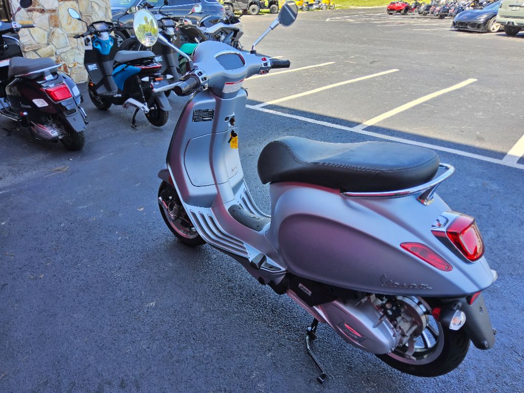 2023 Vespa Primavera / Sprint 150 - $4,500