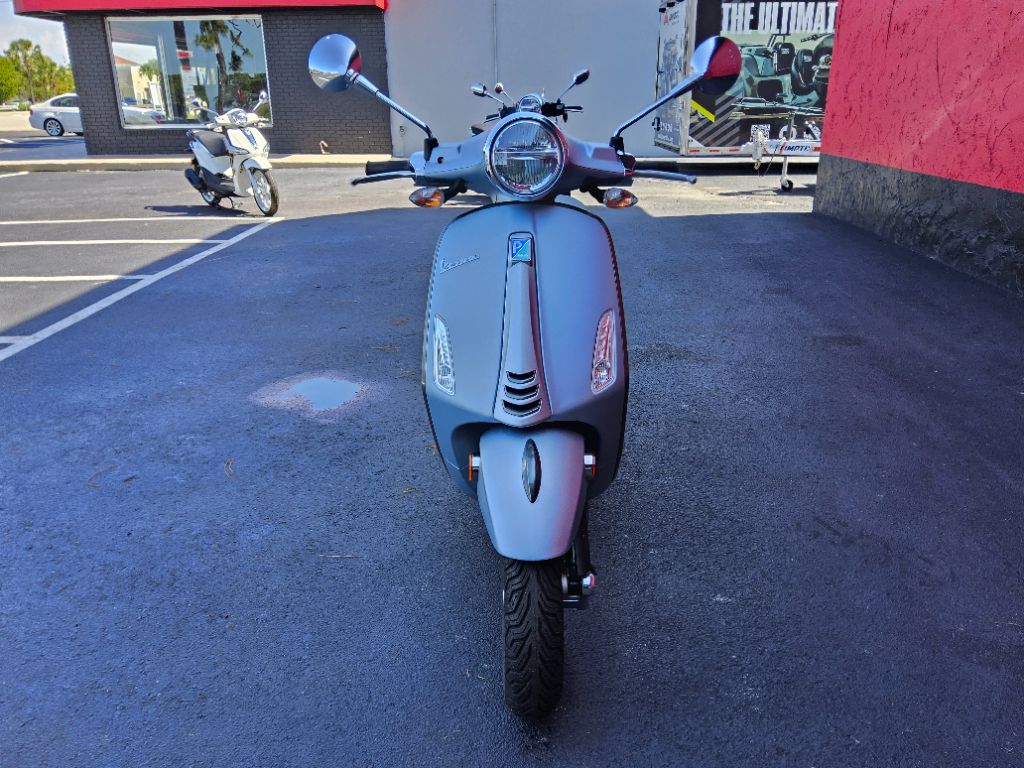 2023 Vespa Primavera / Sprint 150 - $4,500