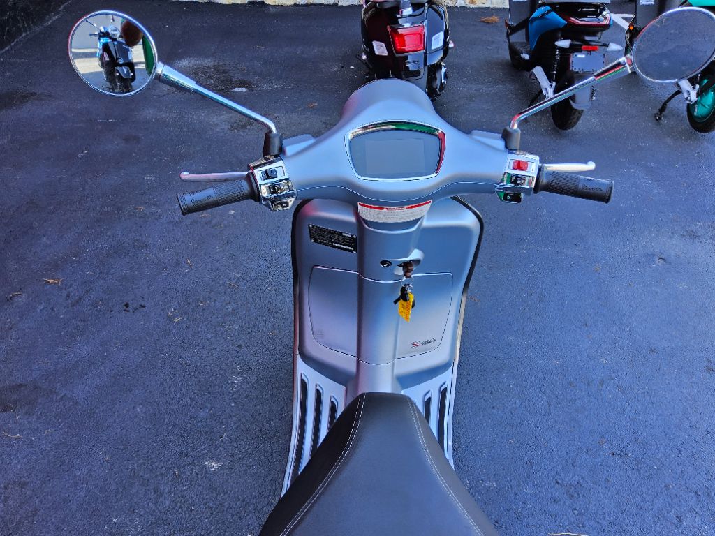 2023 Vespa Primavera / Sprint 150 - $4,500