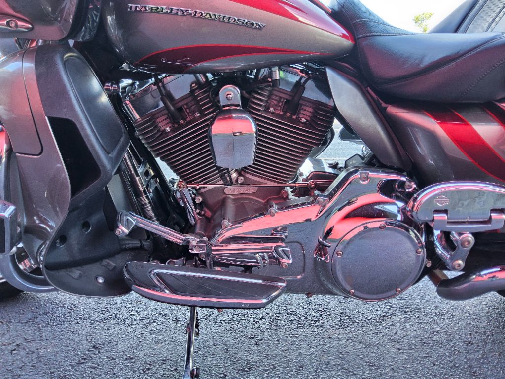2016 Harley-davidson Cvo Road Glide Ultra - $14,900