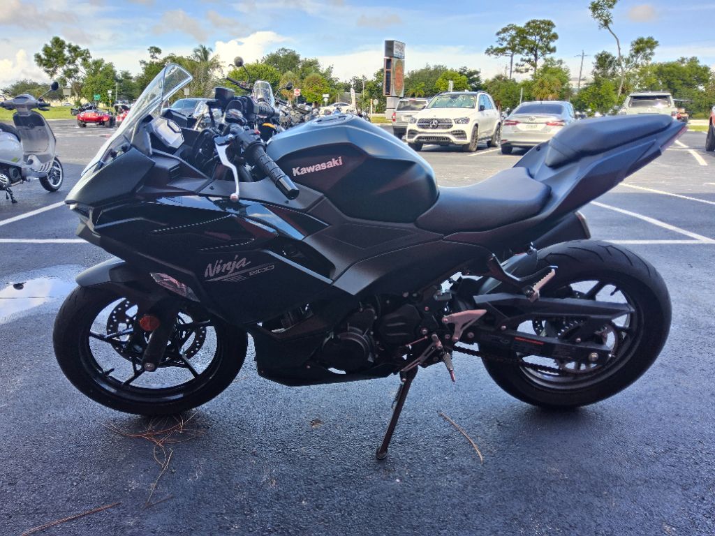 2026 Kawasaki Ninja 500