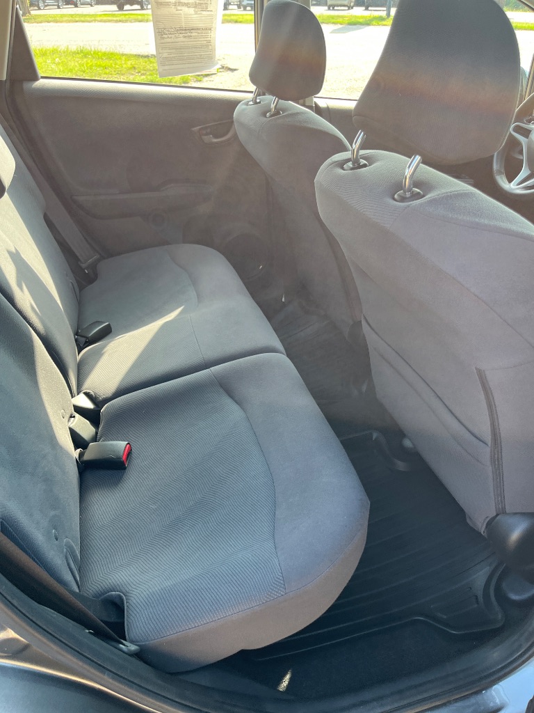 2013 Honda Fit - $8,900